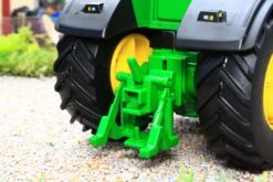 43289 Britains John Deere 8R 370 Tractor NOW IN! -Britains 43289BritainsJohnDeere8R370TractorPIC10