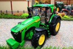 43289 Britains John Deere 8R 370 Tractor NOW IN! -Britains 43289BritainsJohnDeere8R370TractorPIC18