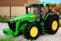 43289 Britains John Deere 8R 370 Tractor NOW IN! -Britains 43289BritainsJohnDeere8R370TractorPIC6