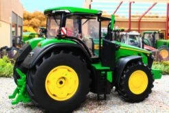 43289 Britains John Deere 8R 370 Tractor NOW IN! -Britains 43289BritainsJohnDeere8R370TractorPIC8