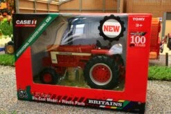 43294 Britains Case International Harvester Farmall 1066 Tractor ** 20% Off! ** -Britains 43294BritainsCaseInternationalHarvesterFarmall1066TractorIMAGE4