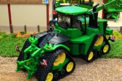43300 Britains 'Prestige Collection' John Deere 9RX 640 Tracked Tractor ** Special Price £59.95! ** -Britains 43300BritainsPrestigeCollectionJohnDeere9RX540TractoronTracksPic17