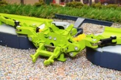 43303 Britains Claas Disco Rear Butterfly Mower 30 43303 Britains Claas Disco Rear Butterfly Mower -Britains 43303BritainsClaasDisco1100CButterflyRearMowersPic12