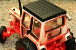 MS-43307 Britains Rusty David Brown 1210 Tractor Heritage Collection -Britains 43307BritainsWeatheredDavidBrown12102WDTractorHeritageCollectionPic11 6df654f2 5f66 4df3 9ce5 3c746517d842