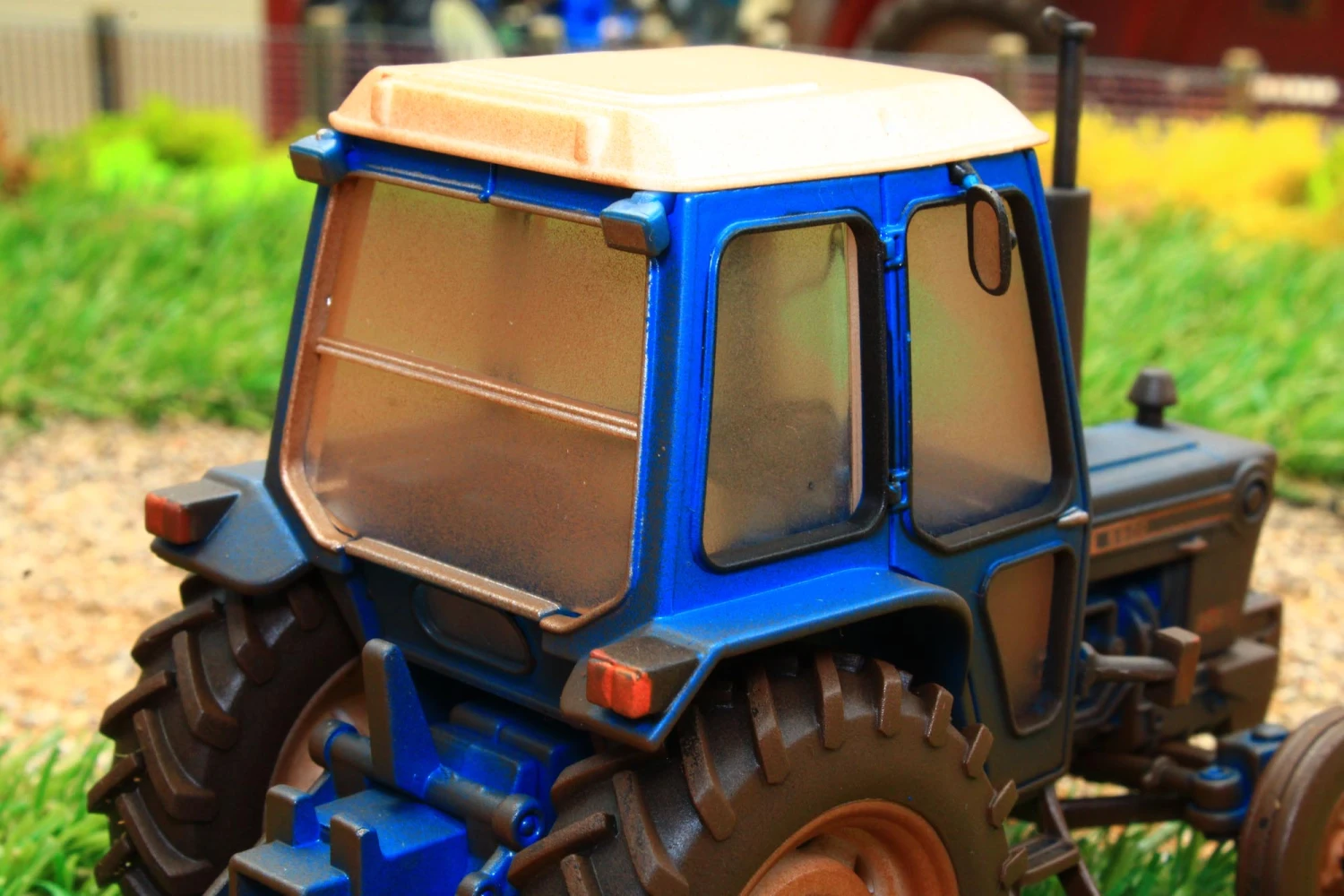 43308(W) Weathered Britains Ford 6600 2WD Tractor 12 43308(W) Weathered Britains Ford 6600 2WD Tractor - Image 10