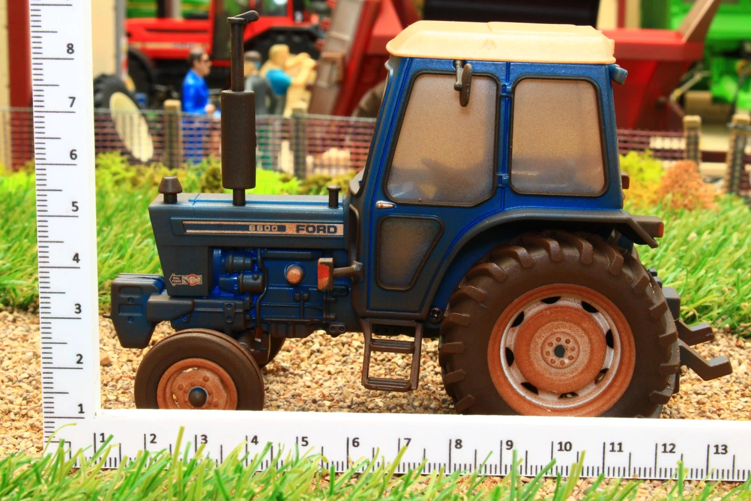 43308(W) Weathered Britains Ford 6600 2WD Tractor 15 43308(W) Weathered Britains Ford 6600 2WD Tractor - Image 13