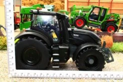 43309 Britains 132 Scale Valtra Q305 4WD Tractor In Black -Britains 43309Britains132ScaleValtraQ3054WDTractorinBlackPic14