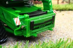 43310 Britains 'Prestige Collection' John Deere X9 1100 Combine Harvester -Britains 43310BritainsJohnDeereX91100CombineHarvesterPIC17