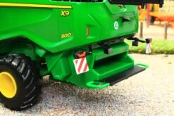 43310 Britains 'Prestige Collection' John Deere X9 1100 Combine Harvester -Britains 43310BritainsJohnDeereX91100CombineHarvesterPIC8