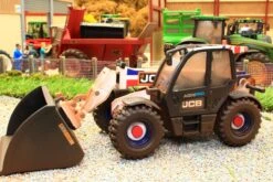 43317(W) Weathered Britains Limited Edition JCB Agri-Pro Loadall 75th Anniversary Union Jack Model NEW! 14 43317(W) Weathered Britains Limited Edition JCB Agri-Pro Loadall 75th Anniversary Union Jack Model NEW! -Britains 43317 W WeatheredBritainsLimitedEditionJCBAgri ProLoadall75thAnniversaryUnionJackModelPic2
