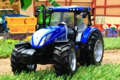 Britains -Britains 43319BritainsNewHollandT6 180BluePowerTractorNEW RevPic2