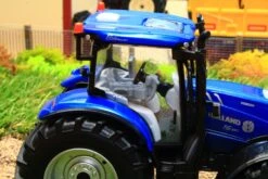 43319 Britains New Holland T6-180 Blue Power Tractor -Britains 43319BritainsNewHollandT6 180BluePowerTractorNEW RevPic8