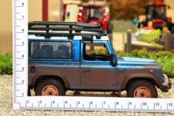 43321 Britains Muddy Land Rover Defender -Britains 43321BritainsMuddyLandRoverDefender90withroofrackandwinchNewPic11