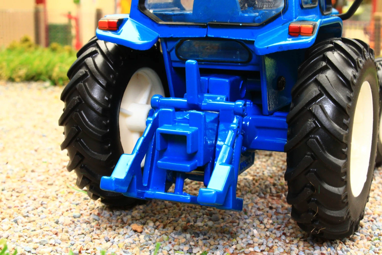 43322 Britains Ford TW20 4WD Tractor 10 43322 Britains Ford TW20 4WD Tractor - Image 8
