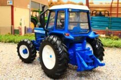 43322 Britains Ford TW20 4WD Tractor 29 43322 Britains Ford TW20 4WD Tractor -Britains 43322BritainsFordTW204WDTractorPic9