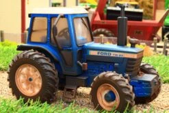 43322(W) Weathered Britains Ford TW20 4WD Tractor NEW! 19 43322(W) Weathered Britains Ford TW20 4WD Tractor NEW! -Britains 43322 W WeatheredBritainsFordTW204WDTractorPic6