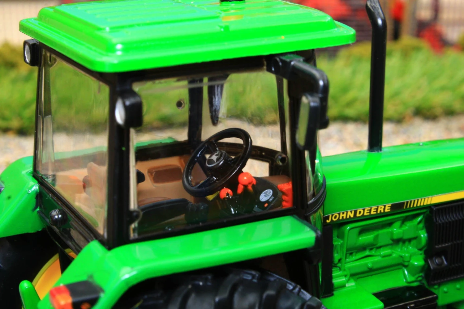 43326 Britains Limited Edition John Deere 3350 2WD Tractor 13 43326 Britains Limited Edition John Deere 3350 2WD Tractor - Image 11