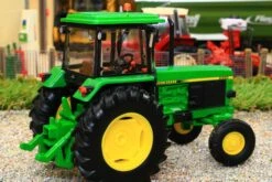 43326 Britains Limited Edition John Deere 3350 2WD Tractor 19 43326 Britains Limited Edition John Deere 3350 2WD Tractor -Britains 43326BritainsLimtedEditionJohnDeere33502WDTractorPic5
