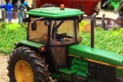 43326(W) Weathered Britains Limited Edition John Deere 3350 2WD Tractor NEW! 25 43326(W) Weathered Britains Limited Edition John Deere 3350 2WD Tractor NEW! -Britains 43326 W WeatheredBritainsLimitedEditionJohnDeere33502WDTractorPic9