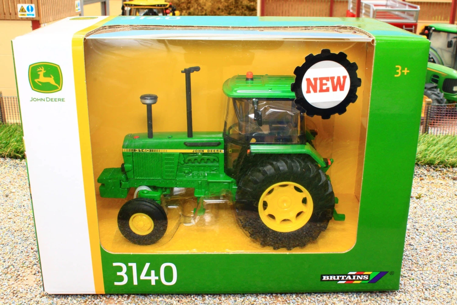 43327 Britains Limited Edition John Deere 3140 2WD Tractor ** 15% Off ** 3 43327 Britains Limited Edition John Deere 3140 2WD Tractor ** 15% Off **