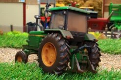 43327(W) Weathered Britains Limited Edition John Deere 3140 2WD Tractor NEW! -Britains 43327 W WeatheredBritainsLimitedEditionJohnDeere31402WDTractorPic5