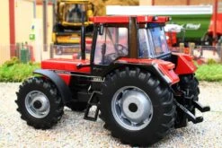 43328 Britains Limited Edition Case IH 956 XL 4WD -Britains 43328BritainsLimitedEditionCaseIH956XL4WDTractorPic4