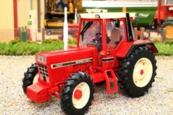 43329 Britains Limited Edition International IH 1056 XL 4WD Tractor -Britains 43329BritainsLimitedEditionInternationalIH1056XL4WDTractorPic11