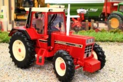 43329 Britains Limited Edition International IH 1056 XL 4WD Tractor -Britains 43329BritainsLimitedEditionInternationalIH1056XL4WDTractorPic3