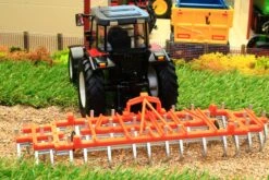 43335 Britains Massey Ferguson 6290 Heritage Tractor & Cultivator Playset -Britains 43335BritainsMasseyFerguson6290HeritageTractor HarrowPlaysetRevPic3