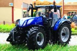 43341 Britains New Holland T7.300 Blue Power 4WD Tractor NEW! -Britains 43341BritainsNewHollandT7.300BluePower4WDTractorPic1 08dcfb0d eaea 4958 bede 745d160fb25e