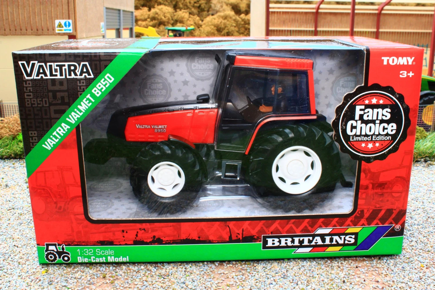 43342 Britains Valtra Valmet 8950 Tractor (Fans' Choice!) 1:32 Scale ** 15% Off ** 16 43342 Britains Valtra Valmet 8950 Tractor (Fans' Choice!) 1:32 Scale ** 15% Off ** - Image 14