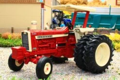 43363 Britains 1:32 Scale IH Farmall 1206 2WD Tractor With Duals Limited Edition Prestige Model