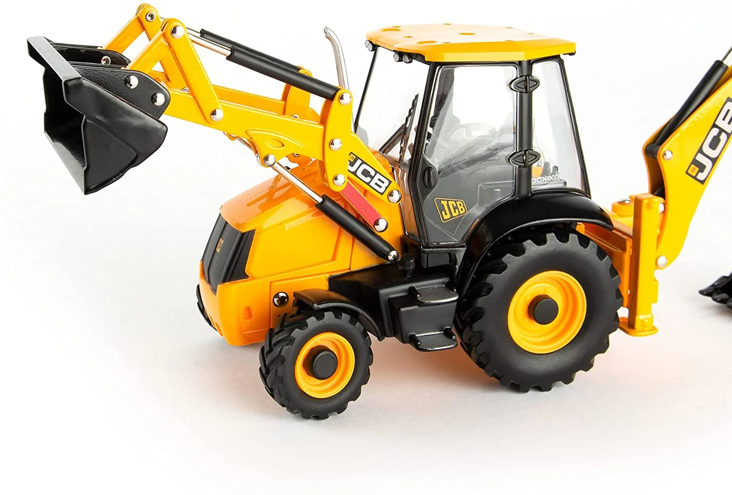 Britains 1:32 JCB 3CX Backhoe Loader, Collectable Farm Set Toy Tractors For Children, Tractor Toy Compatible With All 1:32 Scale Authentic Farm Toys, Suitable For Collectors & Children From 3 Years 4 Britains 1:32 JCB 3CX Backhoe Loader, Collectable Farm Set Toy Tractors For Children, Tractor Toy Compatible With All 1:32 Scale Authentic Farm Toys, Suitable For Collectors & Children From 3 Years - Image 2