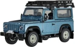 Britains 1: 32 Land Rover Defender Blue With Roof Rack & Winch - Collectable Farm Vehicle 4x4 Car Toy - Suitable From 3 Years