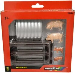 Britains 1:32 Pig Pen Farm Playset Collectable Farmyard Animal Toys For Children