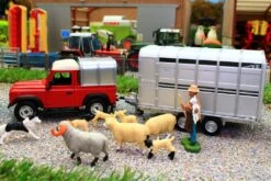 43138A1 Britains Land Rover With Ifor Williams Trailer, Sheep, Shepherd And Sheep Dog 31 43138A1 Britains Land Rover With Ifor Williams Trailer, Sheep, Shepherd And Sheep Dog -Britains ADDITIIONALPICFORTHISSET