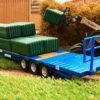 43218 Britains Kane Triple-Axle Bale Trailer With 7 X Bales