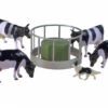 BRITAINS CATTLE FEEDER SET -Britains CATTLE FEEDER SET 733 908