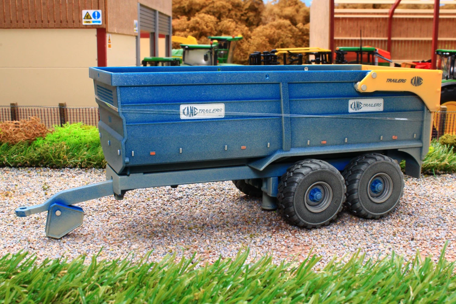 42701A1(w) Weathered Britains Kane 16T Grain Trailer Trailer (Dusty Effect) 11 42701A1(w) Weathered Britains Kane 16T Grain Trailer Trailer (Dusty Effect) - Image 9